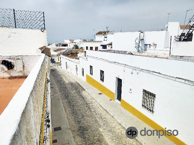 Imagen 22 Inmueble 304829 - Casa Adosada en venta en Ayamonte / En el barrio de la Villa, junto a la casa cuna.