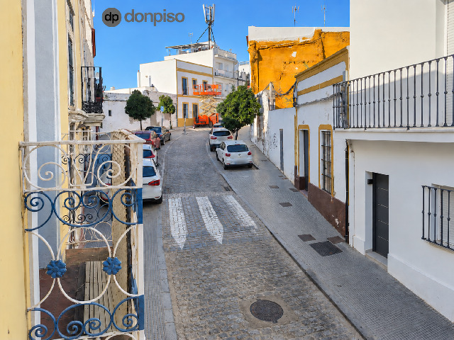 Imagen 12 Inmueble 306099 - Casa Adosada en venta en Ayamonte / Junto a la Plaza de la Laguna.