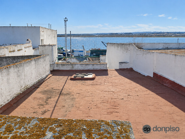 Imagen 14 Inmueble 306099 - Casa Adosada en venta en Ayamonte / Junto a la Plaza de la Laguna.