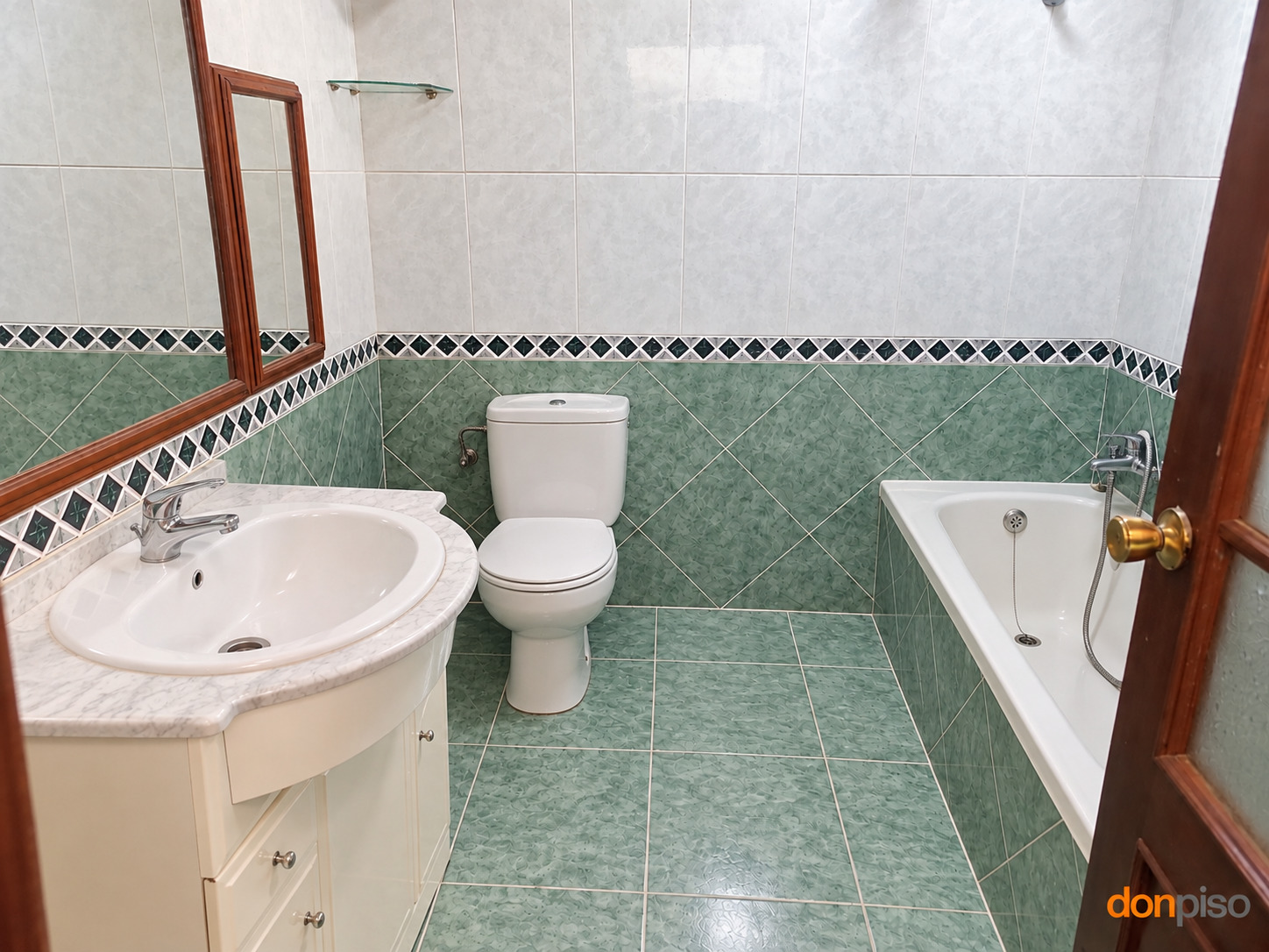 Imagen 7 Casa Adosada en venta en Ayamonte / Junto a la Iglesia del Salvador en la Villa.