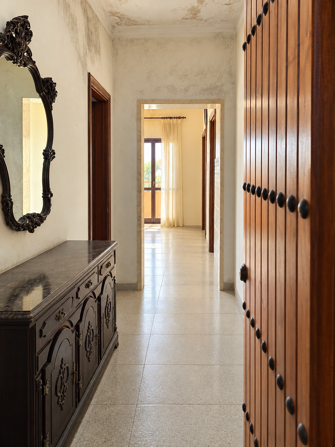 Imagen 14 Casa Adosada en venta en Ayamonte / Junto a la Iglesia del Salvador en la Villa.