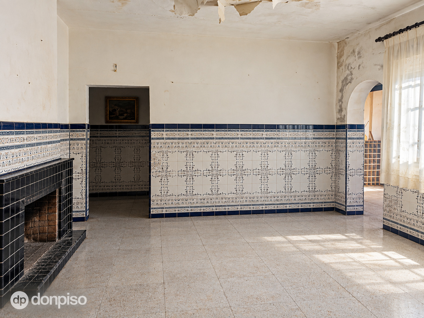 Imagen 3 Casa Adosada en venta en Ayamonte / Junto a la Iglesia del Salvador en la Villa.