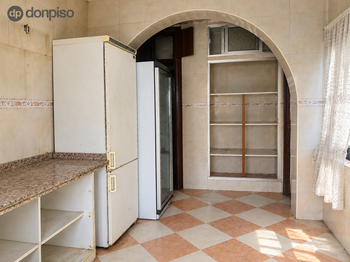Imagen 16 Casa Adosada en venta en Ayamonte / Junto a la Iglesia del Salvador en la Villa.
