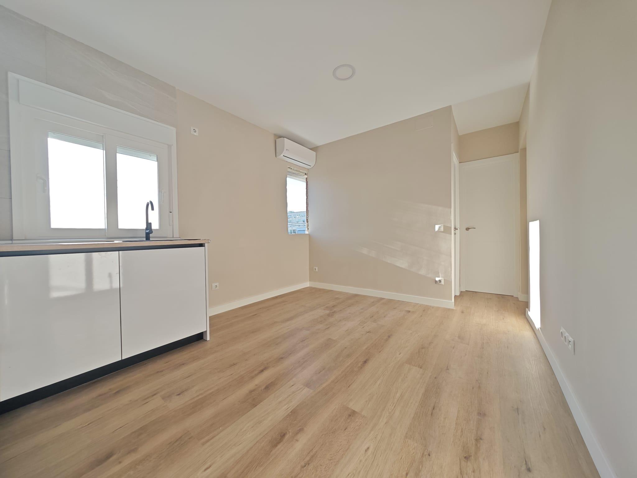 Imagen 4 Piso en venta en Madrid / Junto al metro Quintana, a 2 minutos de la C/ Alcala
