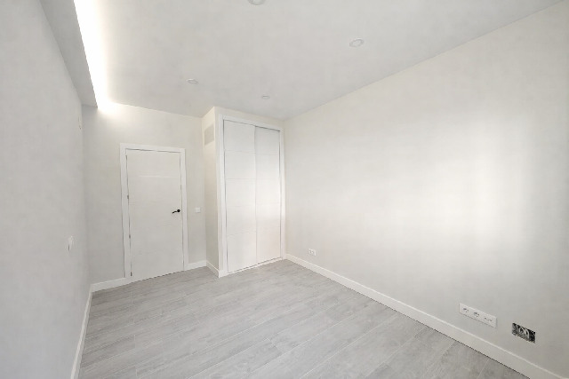 Imagen 9 Inmueble 298597 - Piso en venta en Madrid / A 2 minutos de la calle Alcala, cerca del metro L5