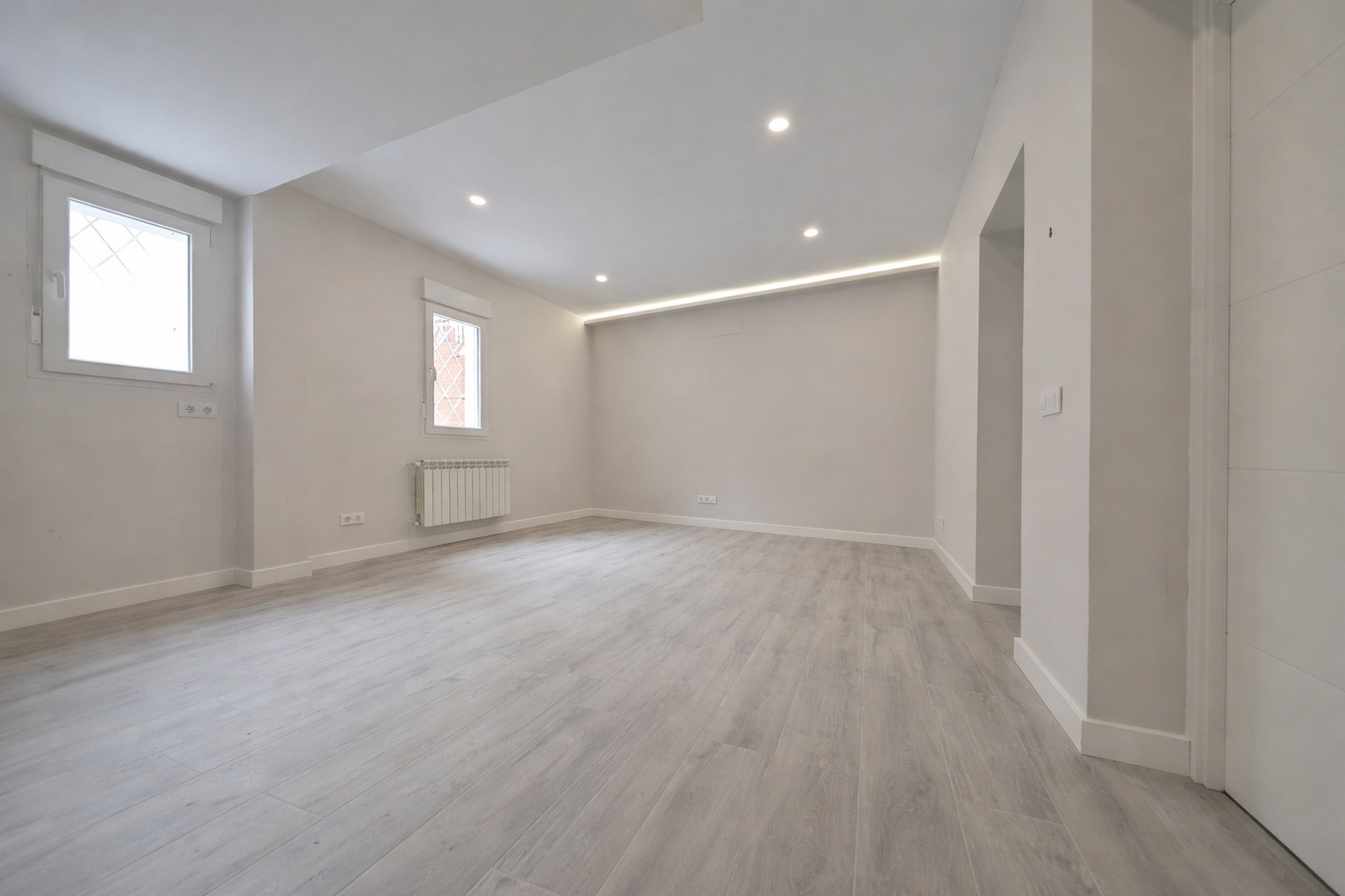 Imagen 5 Piso en venta en Madrid / A 2 minutos de la calle Alcala, cerca del metro L5