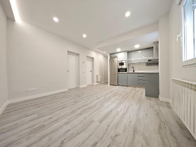 Imagen 6 Inmueble 298597 - Piso en venta en Madrid / A 2 minutos de la calle Alcala, cerca del metro L5