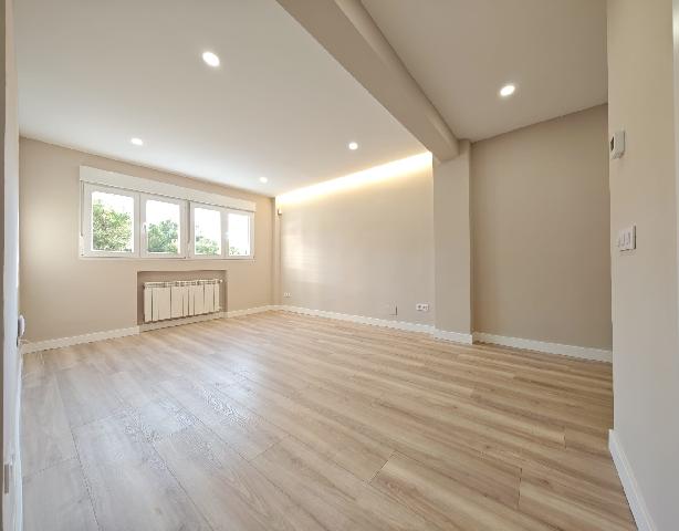 Imagen 2 Inmueble 298601 - Piso en venta en Madrid / Cercano a la calle Hermanos Garcias Noblejas