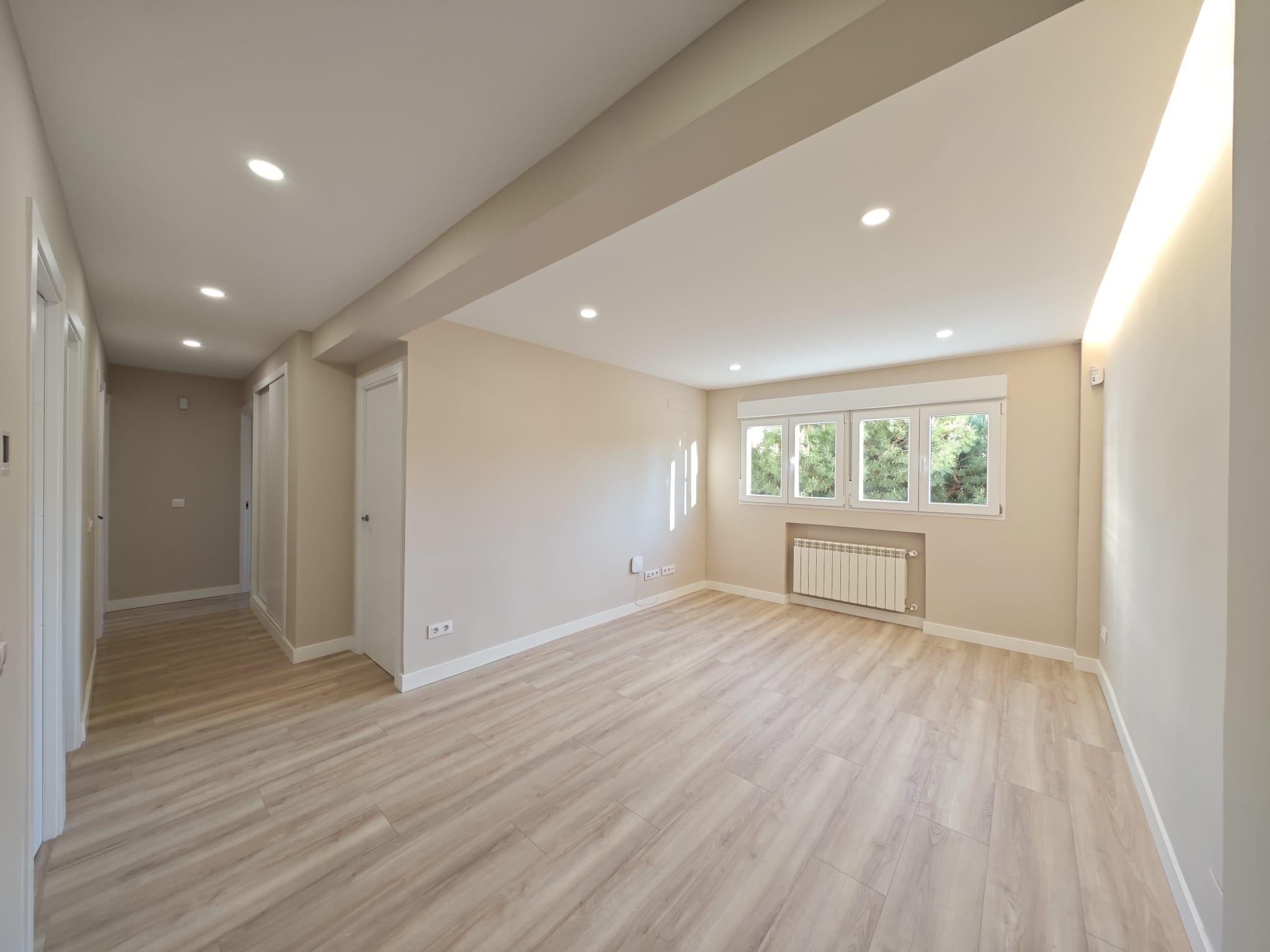 Imagen 1 Piso en venta en Madrid / Cercano a la calle Hermanos Garcias Noblejas