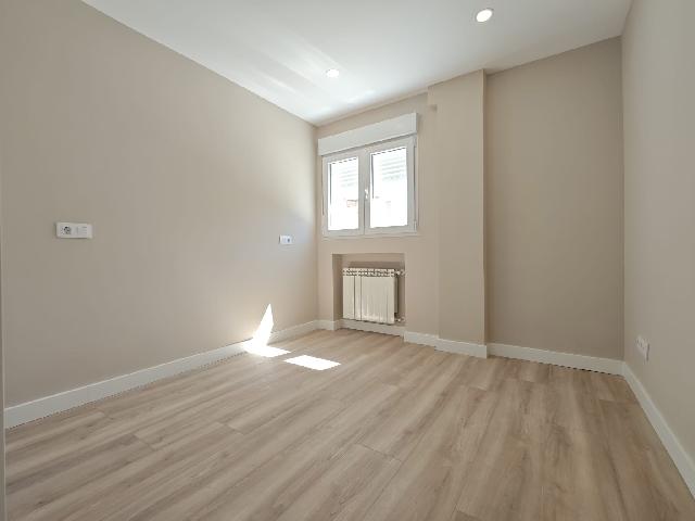 Imagen 14 Inmueble 298601 - Piso en venta en Madrid / Cercano a la calle Hermanos Garcias Noblejas