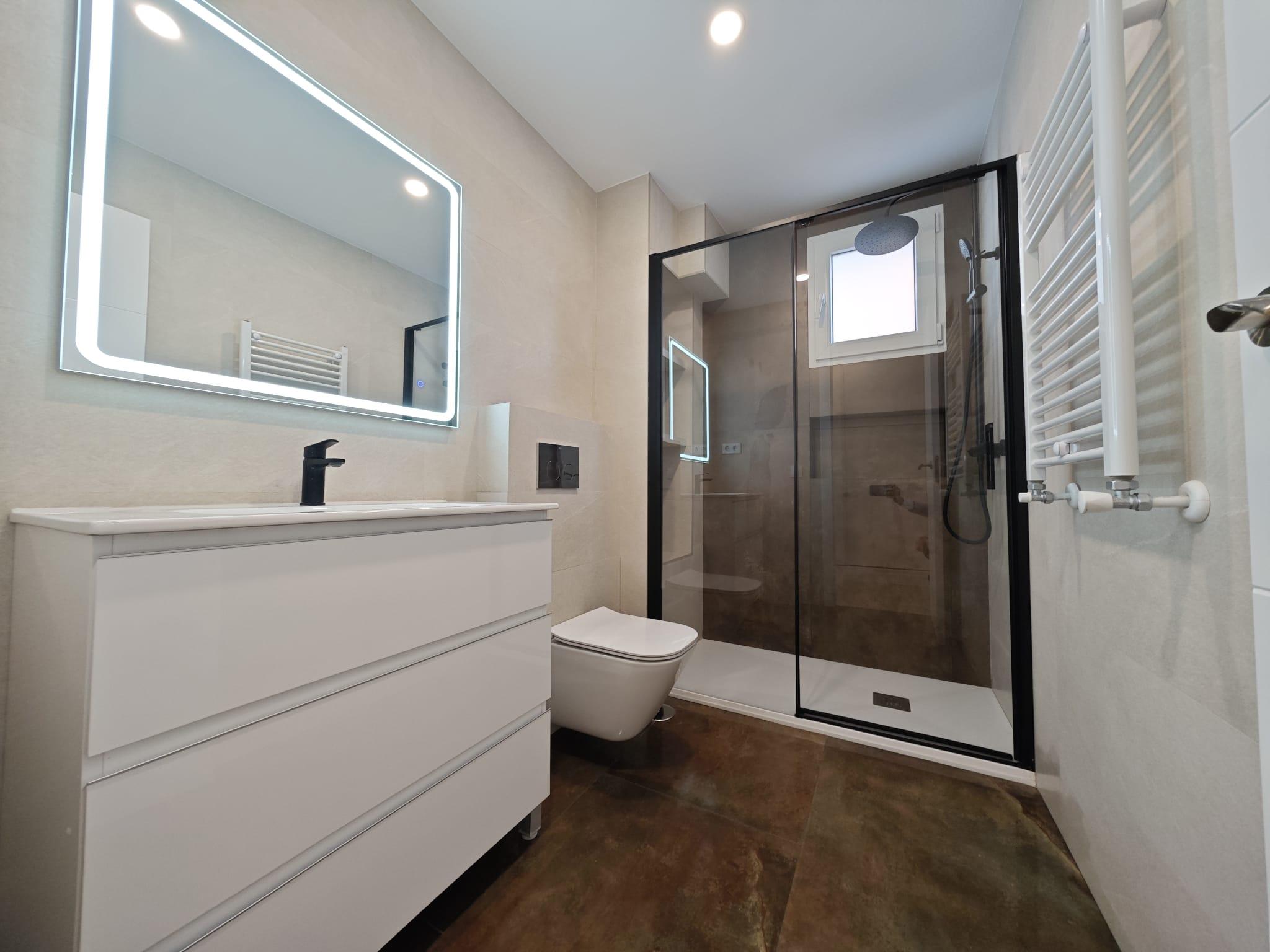 Imagen 17 Piso en venta en Madrid / Cercano a la calle Hermanos Garcias Noblejas