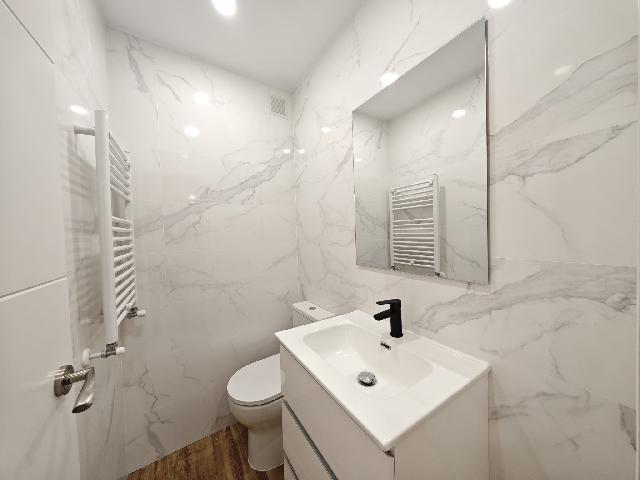 Imagen 12 Inmueble 298601 - Piso en venta en Madrid / Cercano a la calle Hermanos Garcias Noblejas