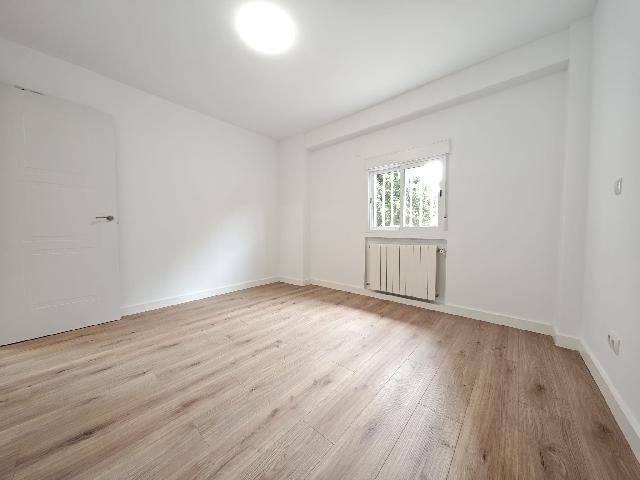 Imagen 5 Inmueble 298602 - Piso en venta en Madrid / Zona San Pascual cercano a la Calle Arturo Soria