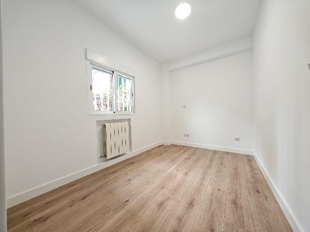 Imagen 10 Inmueble 298602 - Piso en venta en Madrid / Zona San Pascual cercano a la Calle Arturo Soria