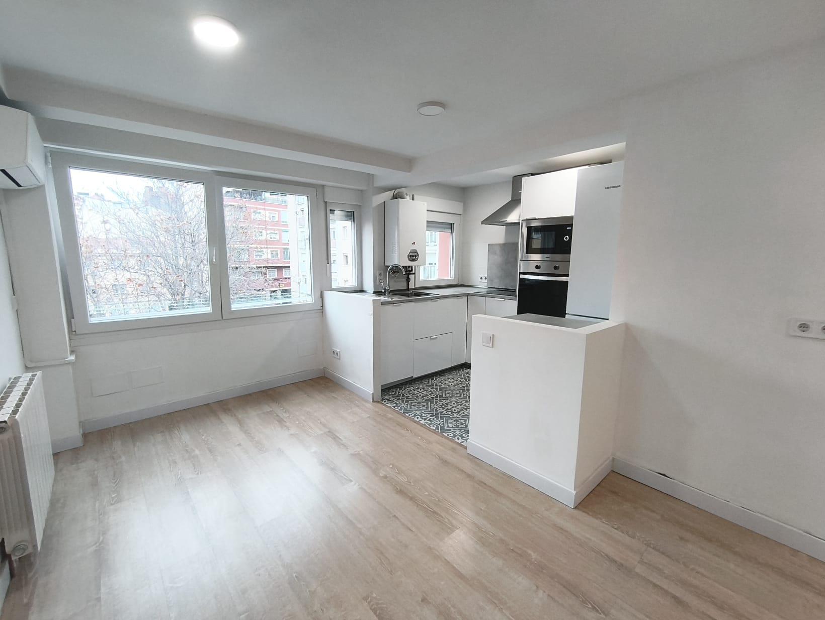 Imagen 9 Piso en alquiler en Madrid / Zona Quintana, ubicado en la calle Virgen del Lluc