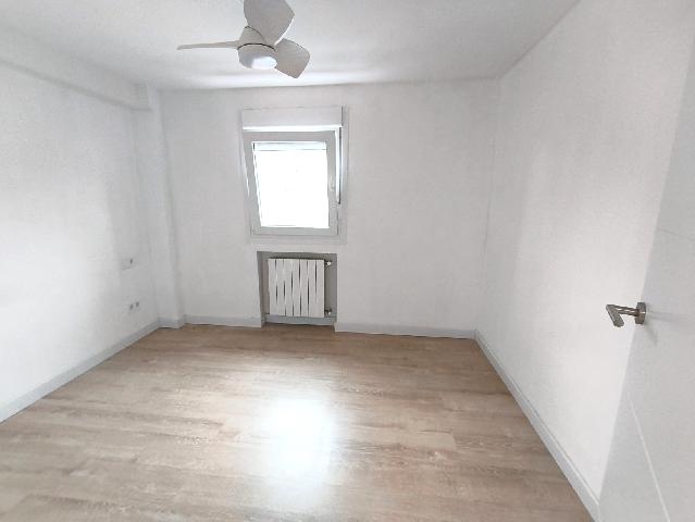 Imagen 12 Inmueble 299539 - Piso en alquiler en Madrid / Zona Quintana, ubicado en la calle Virgen del Lluc