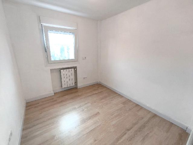 Imagen 13 Inmueble 299539 - Piso en alquiler en Madrid / Zona Quintana, ubicado en la calle Virgen del Lluc