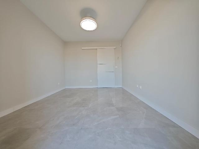 Imagen 7 Inmueble 299702 - Piso en venta en Madrid / Zona Canillejas en frente del metro canillejas linea 5