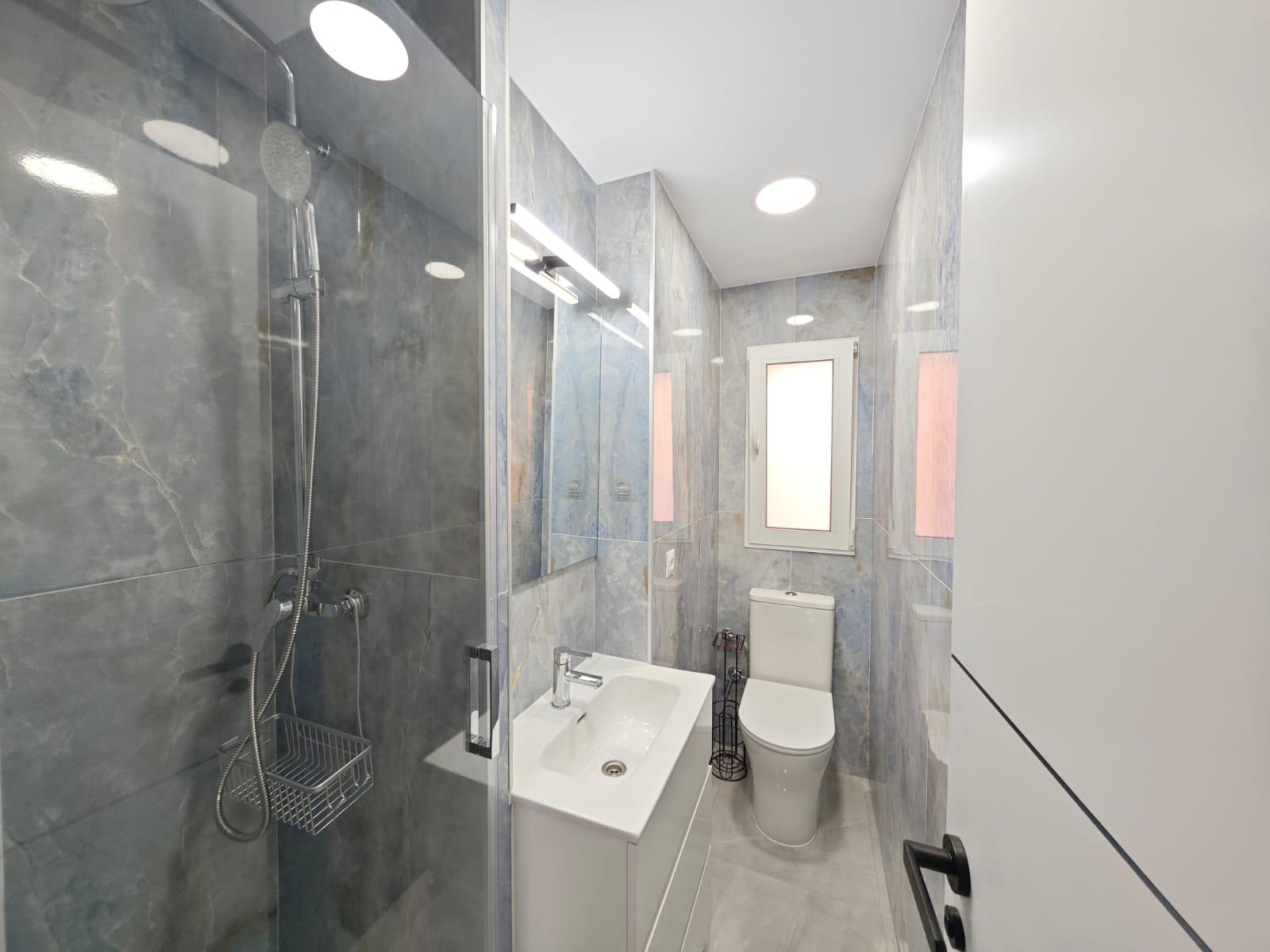 Imagen 17 Piso en venta en Madrid / Zona Canillejas en frente del metro canillejas linea 5