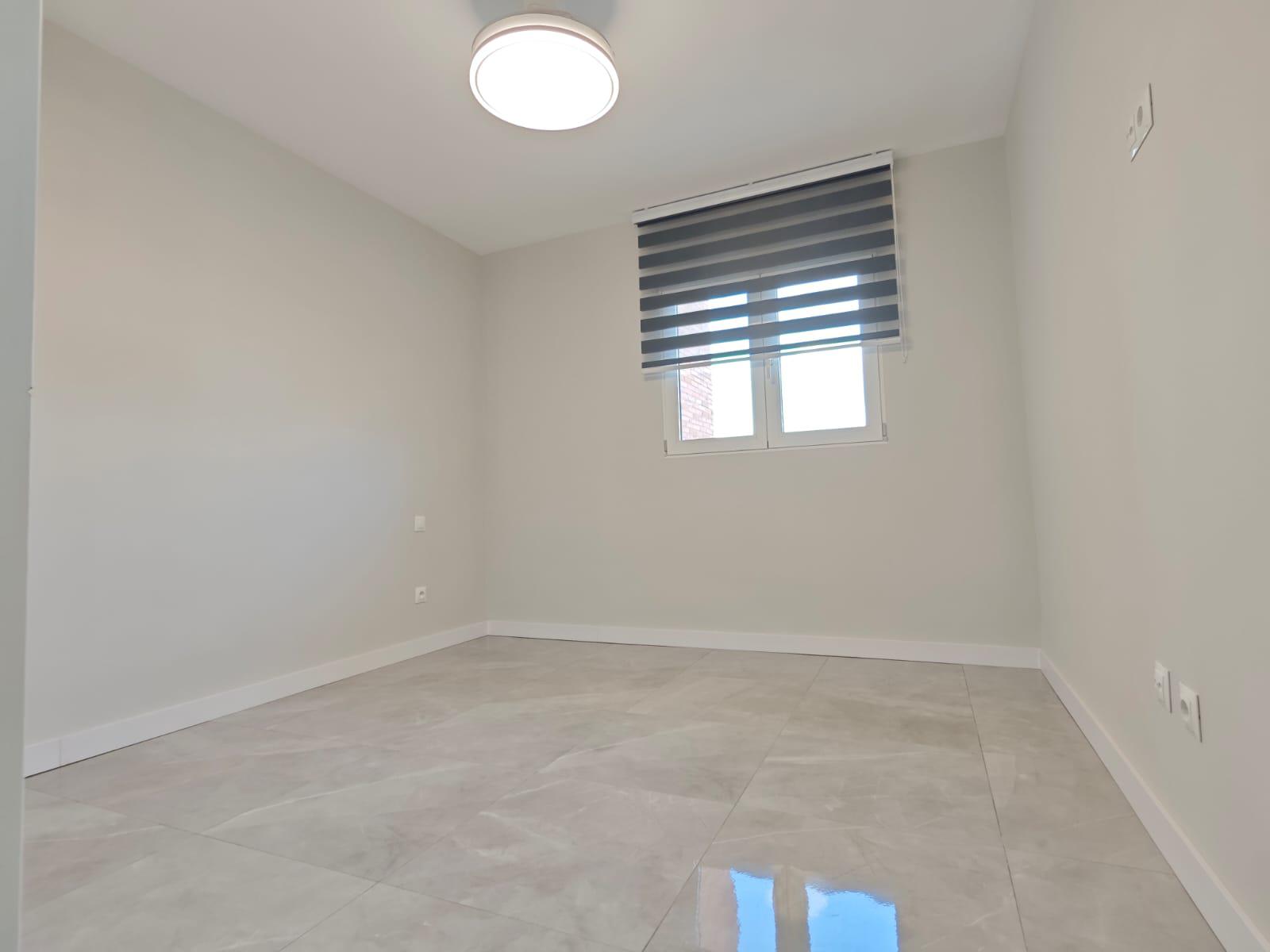 Imagen 9 Piso en venta en Madrid / Zona Canillejas en frente del metro canillejas linea 5