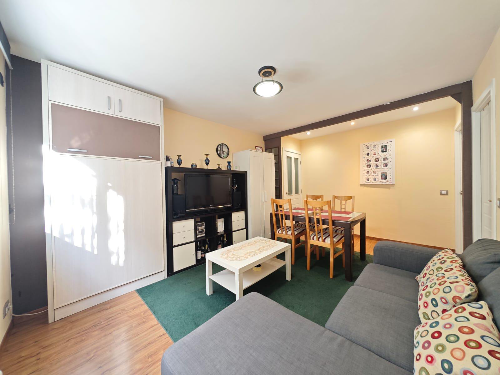 Imagen 2 Planta Baja en venta en Madrid / Zona ventas cercano al parque Fuente del Berro