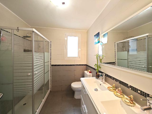 Imagen 10 Inmueble 299947 - Planta Baja en venta en Madrid / Zona ventas cercano al parque Fuente del Berro