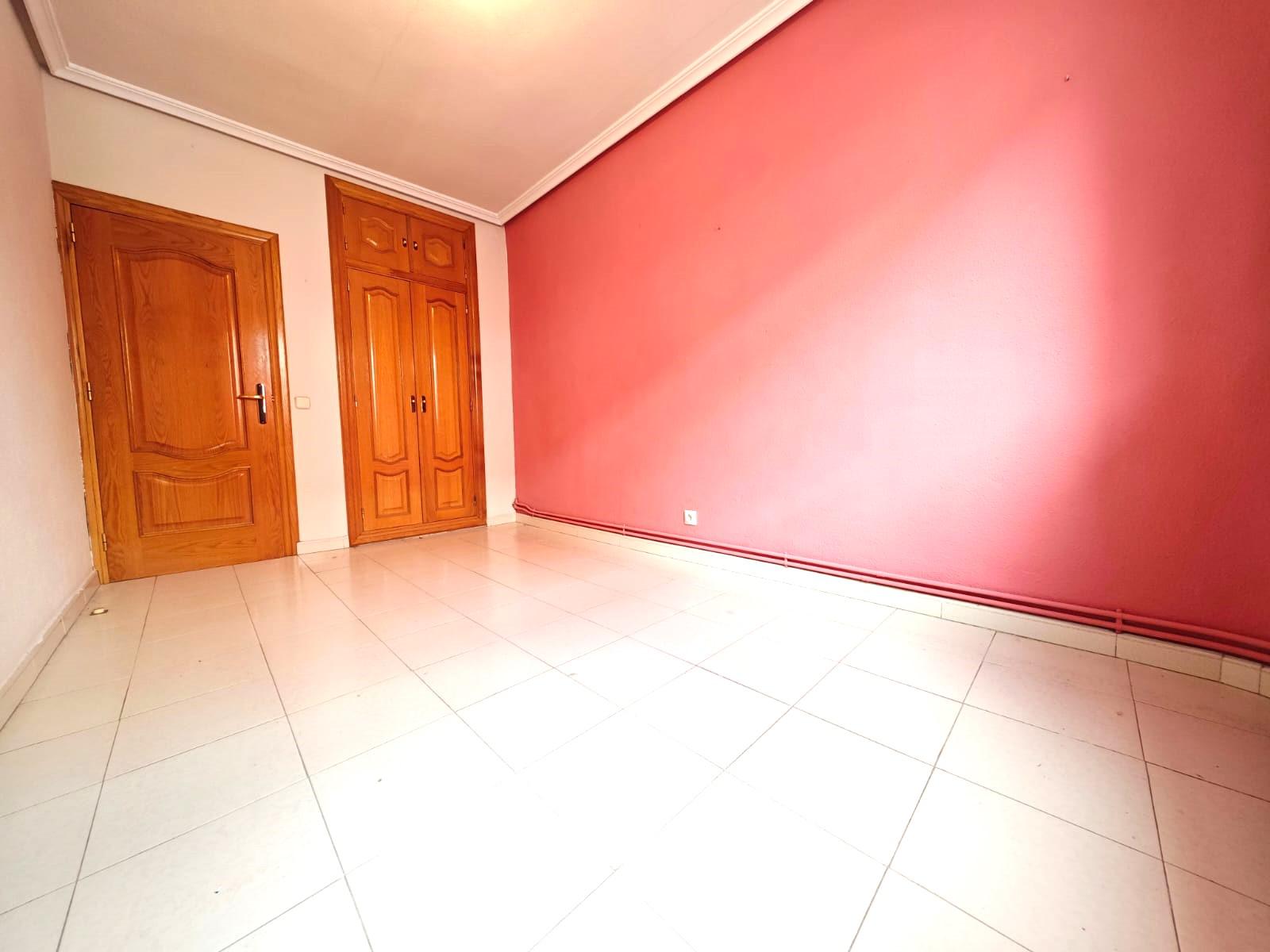 Imagen 6 Piso en venta en Madrid / Zona Carabanchel a 2 minutos del metro Vista Alegre L5