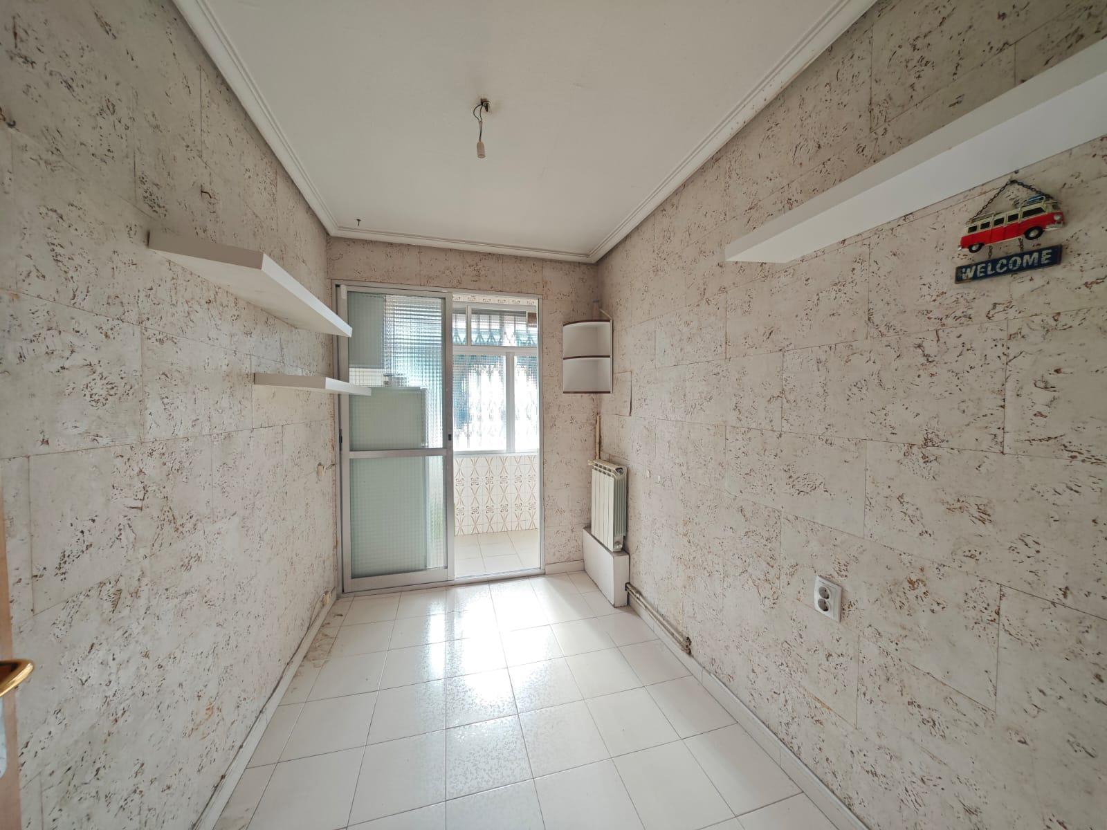 Imagen 10 Piso en venta en Madrid / Zona Carabanchel a 2 minutos del metro Vista Alegre L5