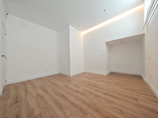 Imagen 9 Inmueble 300589 - Planta Baja en venta en Madrid / Calle Las Cañas a 3 minutos de la Calle Arturo Soria