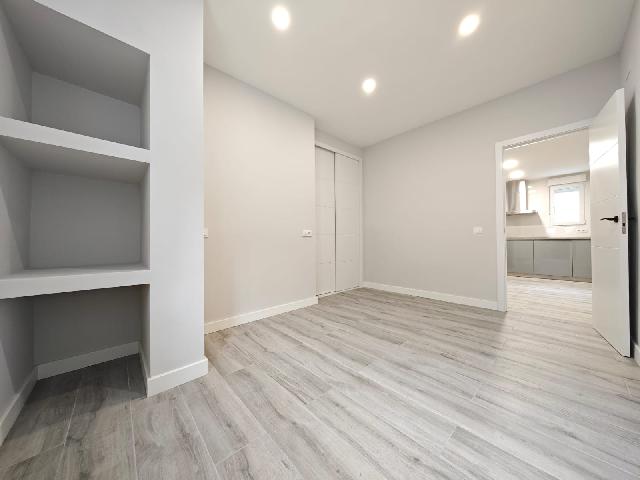 Imagen 14 Inmueble 301230 - Piso en venta en Madrid / A 2 minutos de la calle Alcala, cerca del metro L5