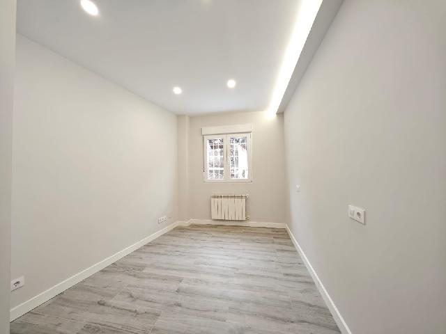 Imagen 9 Inmueble 301230 - Piso en venta en Madrid / A 2 minutos de la calle Alcala, cerca del metro L5