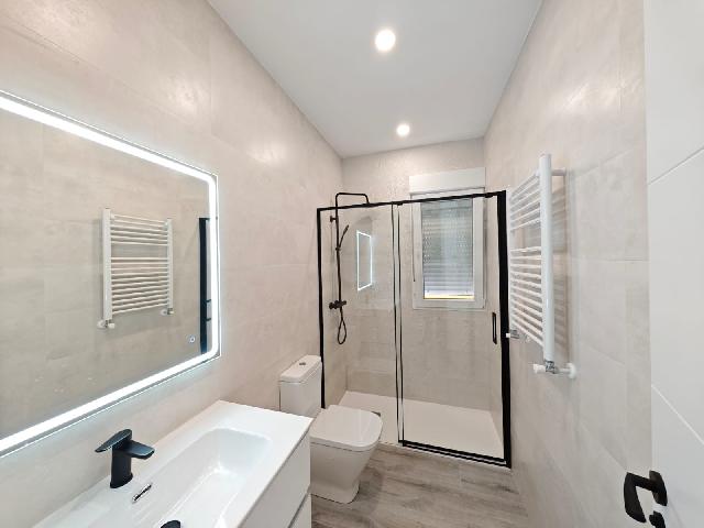 Imagen 10 Inmueble 301230 - Piso en venta en Madrid / A 2 minutos de la calle Alcala, cerca del metro L5