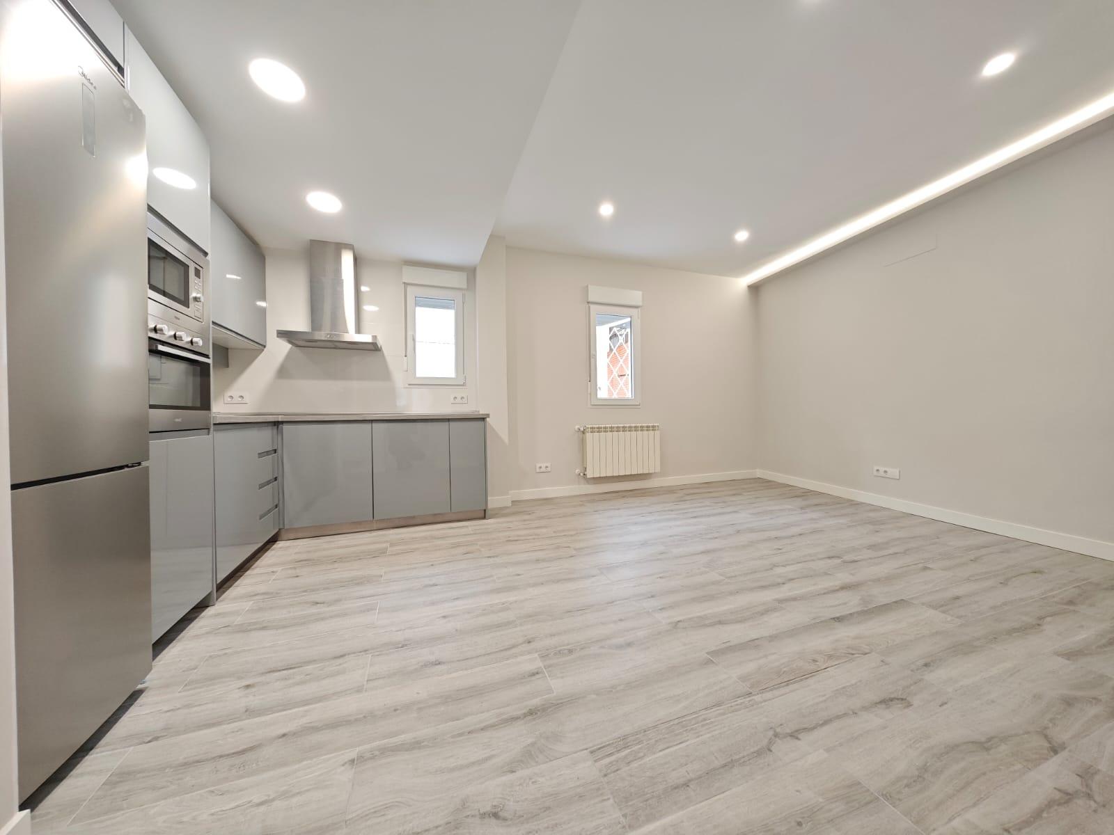 Imagen 3 Piso en venta en Madrid / A 2 minutos de la calle Alcala, cerca del metro L5