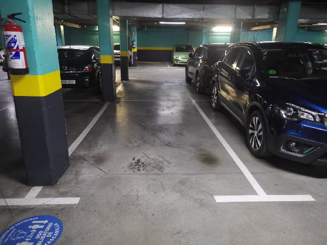 Imagen 3 Inmueble 301954 - Parking Coche en venta en Madrid / Calle Esfinge junto al parque de Canillejas