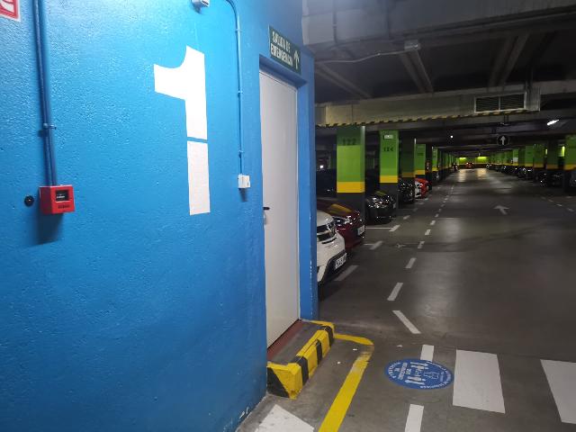Imagen 4 Inmueble 301954 - Parking Coche en venta en Madrid / Calle Esfinge junto al parque de Canillejas
