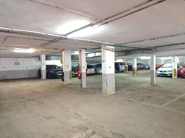 Imagen 1 Inmueble 302017 - Parking Coche en venta en Madrid / Zona Carabanchel a 2 minutos del metro Vista Alegre L5