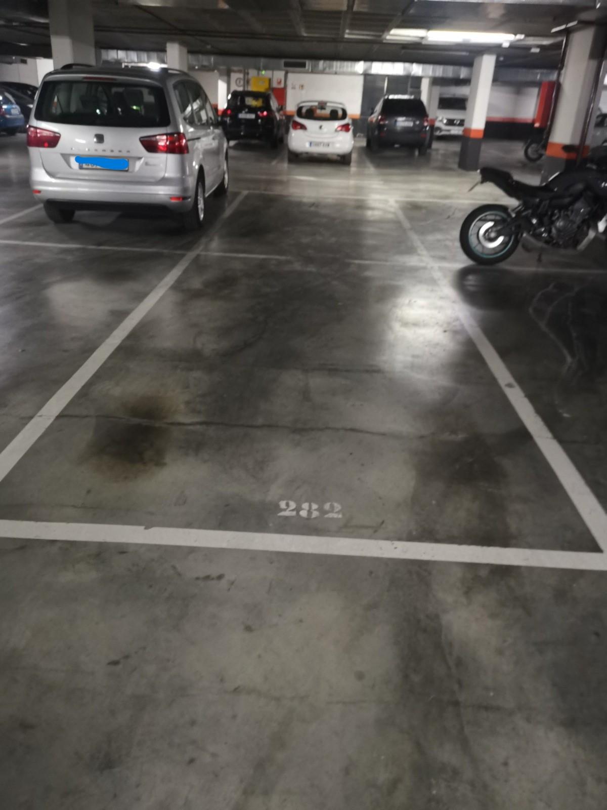 Imagen 3 Parking Coche en venta en Madrid / Calle del casino nº3