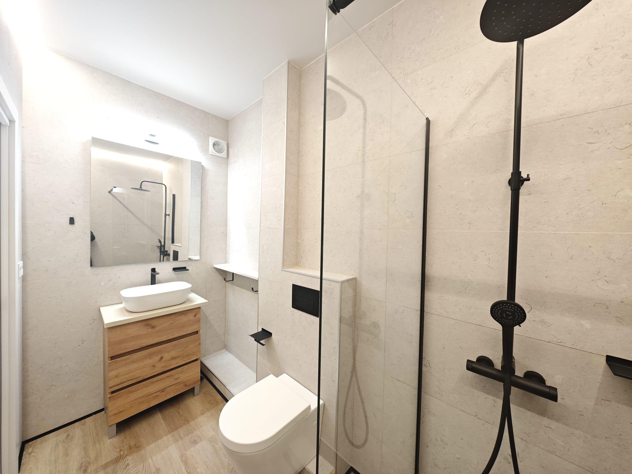 Imagen 10 Piso en alquiler en Madrid / Zona tranquila cercana al metro Ventilla