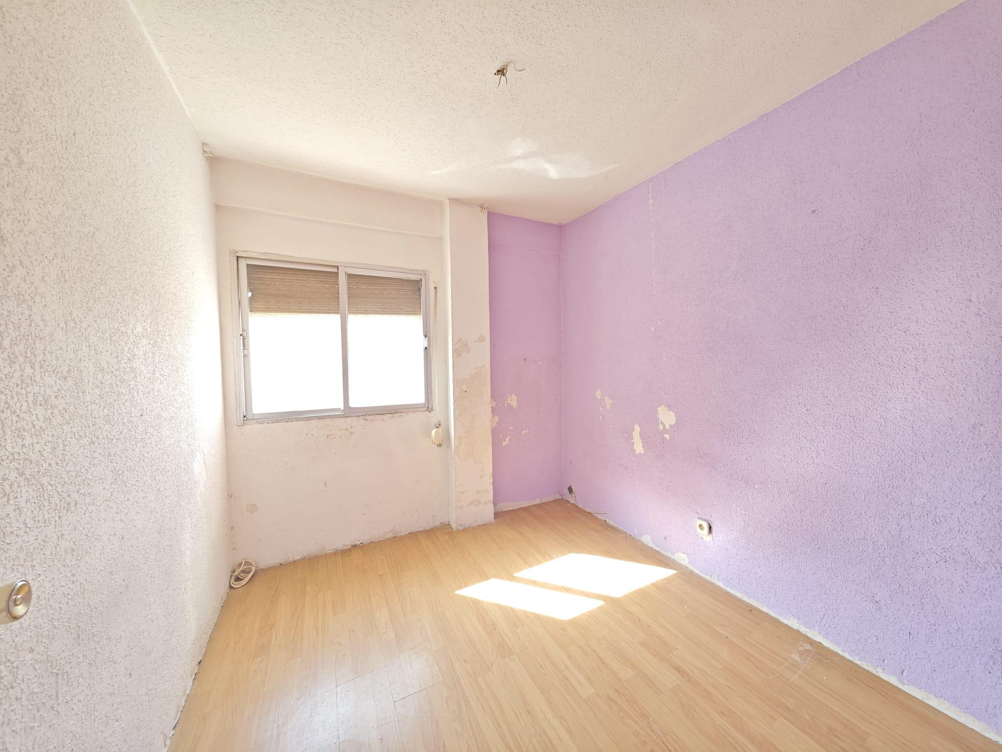 Imagen 4 Piso en venta en Madrid / Av. Guadalajara 103, cerca del metro Av. Guadalajara