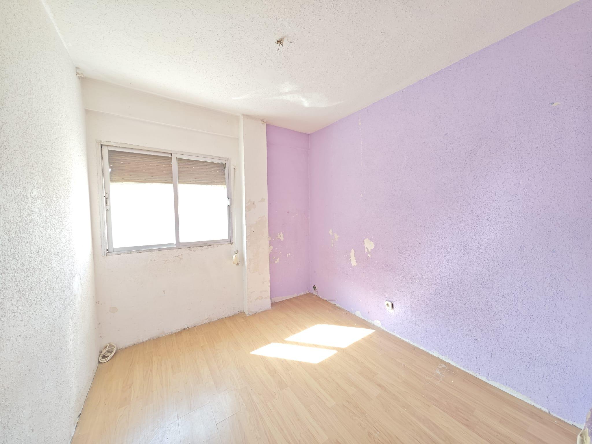 Imagen 3 Piso en venta en Madrid / Av. Guadalajara 103, cerca del metro Av. Guadalajara