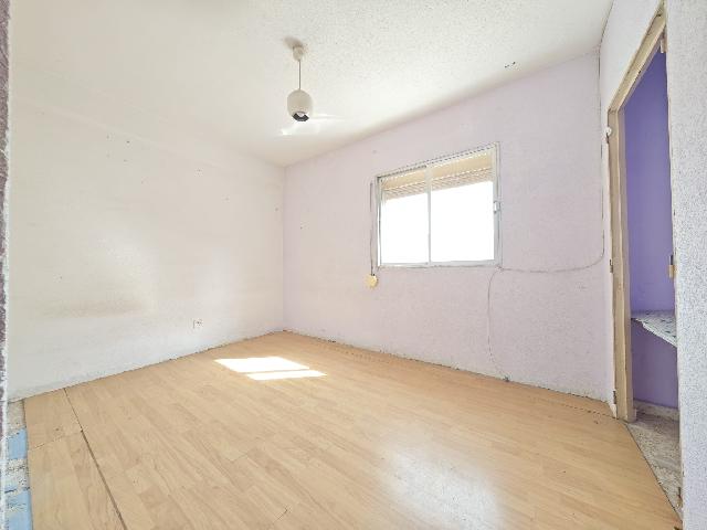 Imagen 8 Inmueble 302663 - Piso en venta en Madrid / Av. Guadalajara 103, cerca del metro Av. Guadalajara
