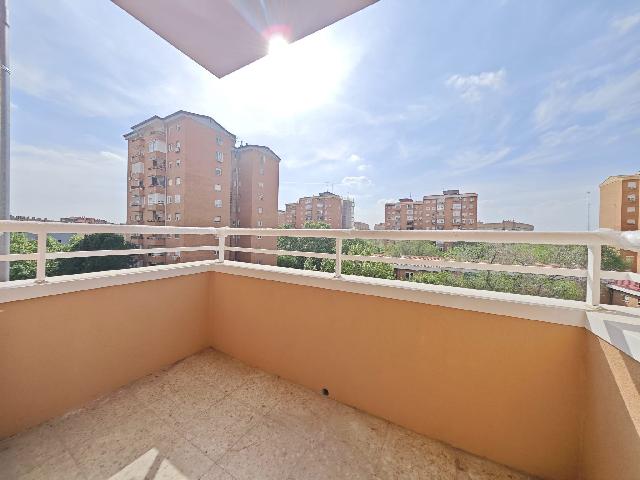 Imagen 18 Inmueble 302663 - Piso en venta en Madrid / Av. Guadalajara 103, cerca del metro Av. Guadalajara