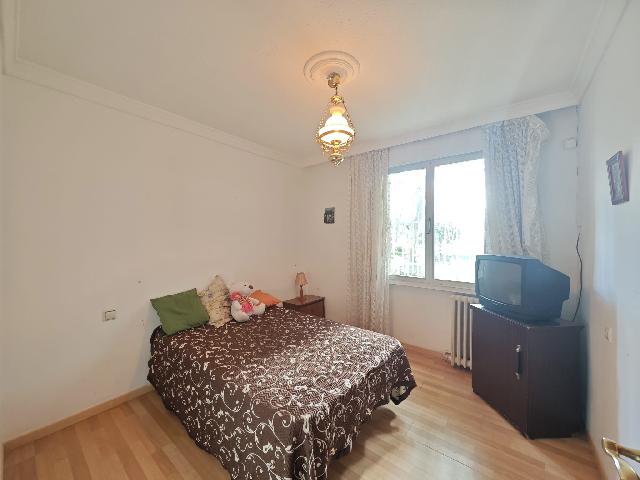 Imagen 12 Inmueble 302706 - Piso en venta en Madrid / Ubicada en una zona tranquila de Ciudad Pegaso -Rejas