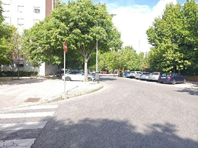 Imagen 21 Inmueble 302706 - Piso en venta en Madrid / Ubicada en una zona tranquila de Ciudad Pegaso -Rejas