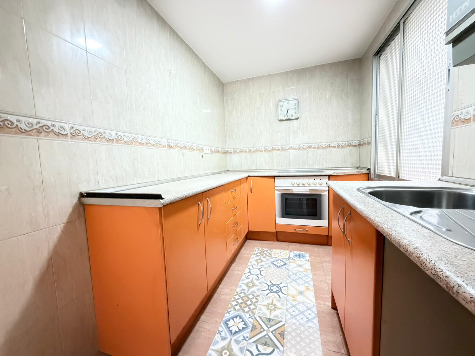 Imagen 5 Piso en venta en Madrid / Ubicada en una zona tranquila de Ciudad Pegaso -Rejas