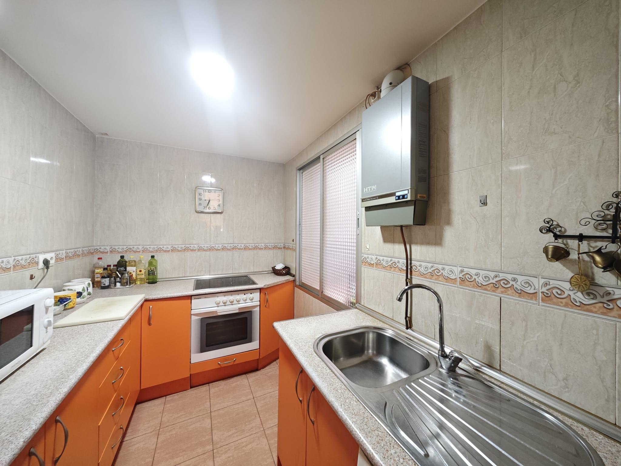 Imagen 7 Piso en venta en Madrid / Ubicada en una zona tranquila de Ciudad Pegaso -Rejas