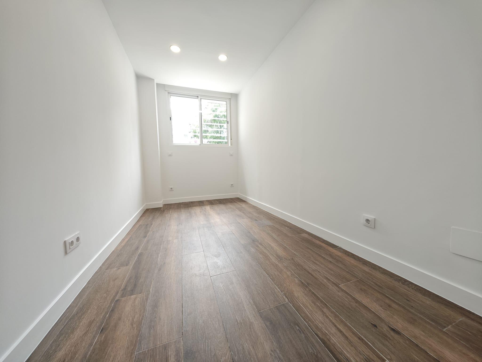 Imagen 16 Planta Baja en venta en Madrid / Calle Guíllen de Castro - Pueblo Nuevo - Ciudad Lineal
