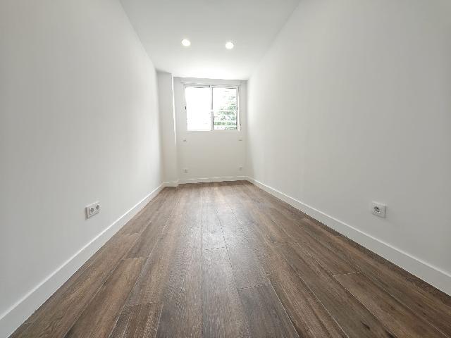Imagen 18 Inmueble 302727 - Planta Baja en venta en Madrid / Calle Guíllen de Castro - Pueblo Nuevo - Ciudad Lineal