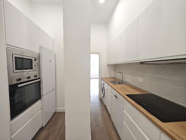 Imagen 10 Inmueble 302727 - Planta Baja en venta en Madrid / Calle Guíllen de Castro - Pueblo Nuevo - Ciudad Lineal