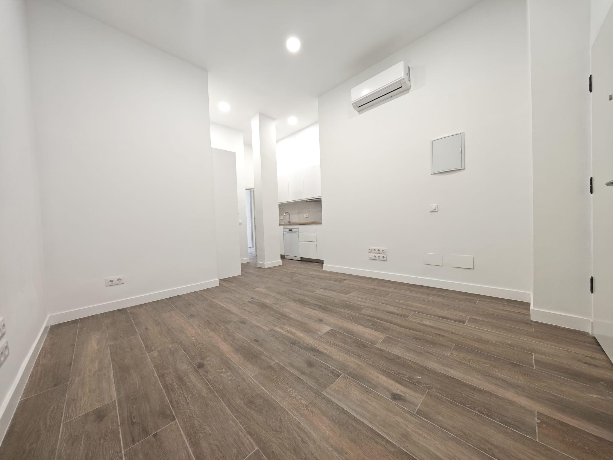 Imagen 6 Planta Baja en venta en Madrid / Calle Guíllen de Castro - Pueblo Nuevo - Ciudad Lineal